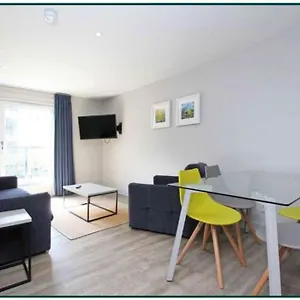 Luxury 2 Bedroom Flat Near Hay Market Apartment