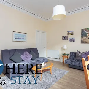 Beautiful 2bed Ground-f Pitt St. Apartment