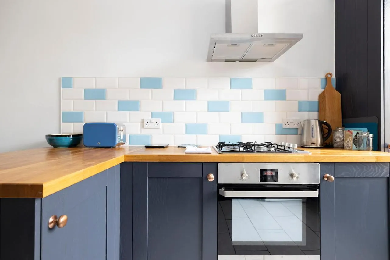 Altido Glamorous 2-Bed Flat Near Edinburgh Castle Regno Unito