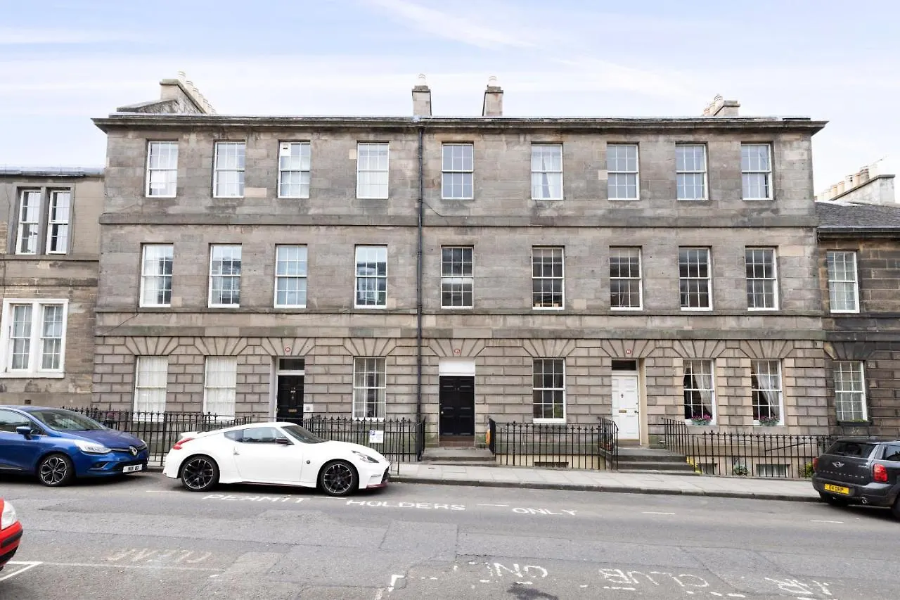 Apartment Altido Glamorous 2-Bed Flat Near Edinburgh Castle