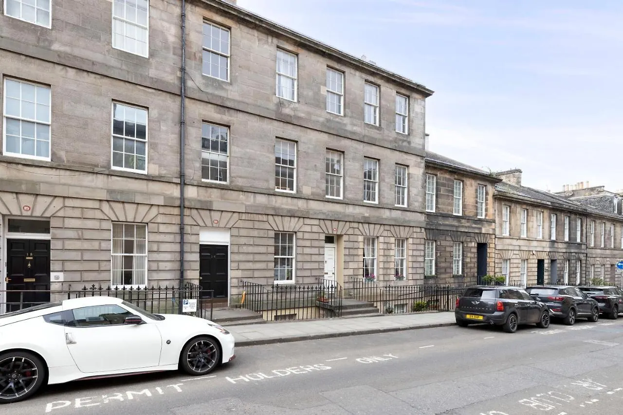 Apartment Altido Glamorous 2-Bed Flat Near Edinburgh Castle
