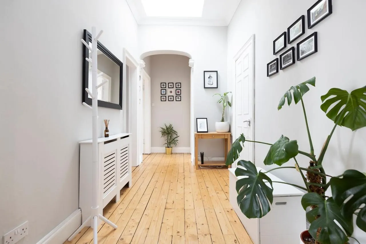 Apartment Altido Glamorous 2-Bed Flat Near Edinburgh Castle